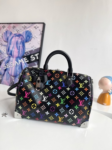 حقيبة يد نسائية LV