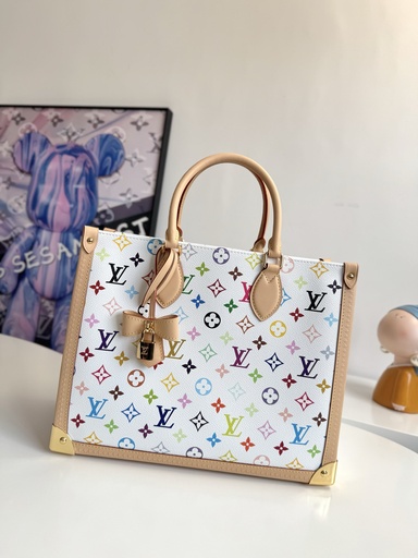 حقيبة يد نسائية LV